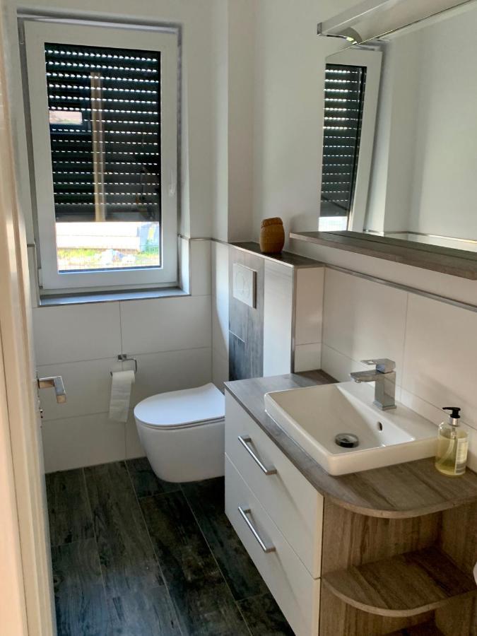 Ferienhaus Seestern Am Harkebruegger See Mit Sauna Und Kamin Barssel  Bagian luar foto